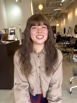 ラック 津田沼(LUCK) 海外風ベージュ/津田沼/ブリーチ/推しカラー