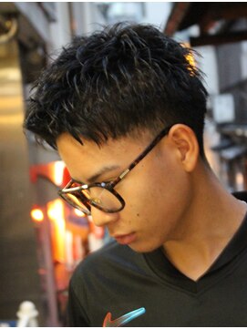 フリークバーバーショップ 河原町三条店(FREAK BARBER SHOP) サーフカール/スパイキーショート/フェザーパーマ/河原町三条K