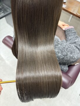 ライア 下北沢(laia) 艶髪【髪質改善 laia 下北沢 美容室 縮毛矯正】