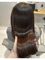 シェアサロン U 髪質改善トリートメントとチョコレートブラウン