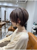魅力倍増カールセミディシアーカラーダークアッシュショートヘア