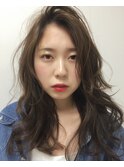 外国人風ウェービヘア