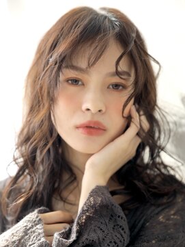 アビエクレール 河内花園(abije claire) 揺れる暗髪のウエーブ★20代30代50代 髪質改善