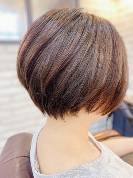 レンヌ 府中(Rennes) ナチュラルベージュショートボブ