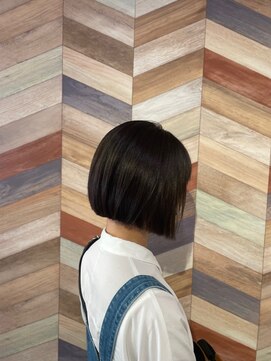 ヘアートゥリース(hair trees) ナチュラル縮毛矯正×ボブ