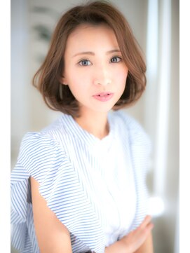 イル(ile) 韓国風ボブ/白髪活かし/ミルクティーベージュ/30～60代にお勧め