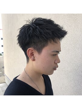 ゴットラトゥール(GOTTO LATOUR) アップバング/2ブロック/刈り上げ/アップバングショート/束感