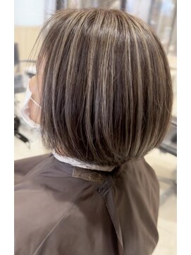 ヘアアンドビューティー クアトロ 戸祭店(QUATRO) 白髪ぼかしハイライト