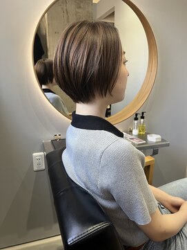 チル(CHILL) 【Meg～chill松山～】ショートボブ