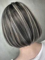 トゥルートラスト 和戸店(True Trust)&nbsp;おしゃれな大人のハイライト ボブ ホワイトアッシュ