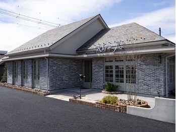 リラ(Rira)の写真/肌診断を通じて、ヘアとあわせてお肌のお悩みも解決＊癒しの空間で大人女性のための理想を叶えます◇