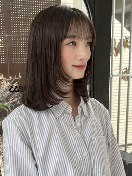 ローネス(LONESS) 透明感たっぷりグレーベージュとミディアムレイヤーで動きを◎