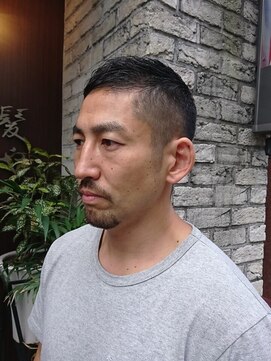 グラッドバーバードットエビス 恵比寿(GLAD BARBER. EBISU) サーフカール/スパイキーショート/ブルーブラック[恵比寿]