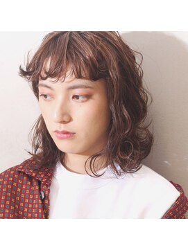 フェンヘアーアイス 中目黒(Fen.hair ici) ミディアムヘア ウェーブ カールヘア