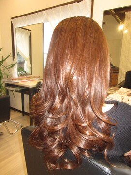 コア フィール ア デイ(COIFFURE A DAY) サラツヤロング