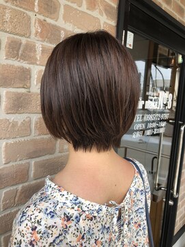 ヘアメイクエイト 丸山店(hair make No.8) 【担当＊岩切祐樹】ショートボブ