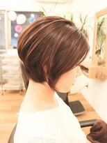 2階の美容室&nbsp;大人気！ショートボブ