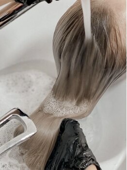 ブランシェ JR勝川駅南口店(BRANCHE)の写真/【JR勝川駅すぐ】独自開発の髪質改善トリートメント使用！乾かしただけでまとまる美髪を手に入れましょう♪