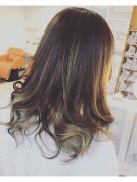 ヘアー バイ ミーズ(hair by Mii’s) デジタルカール