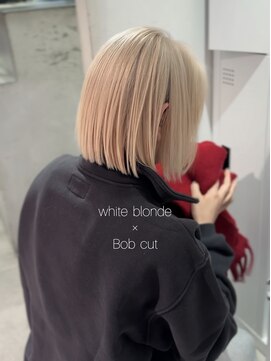 シェリ ヘアデザイン(CHERIE hair design) 《suun02》ホワイトブロンド × ボブ