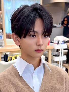 ナチュラル 渋谷(NATURAL) フェザーパーマ/スパイキーショート/サーフカール[メンズ/渋谷]