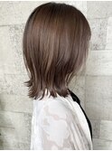 切りっぱなし×外ハネボブ×ピンクベージュ