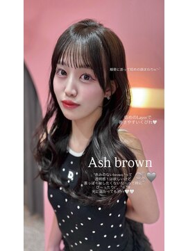 ボタン シブヤ(VOTAN SHIBUYA) アッシュグレー/グレージュ/韓国ヘア/渋谷/レイヤー/顔まわり