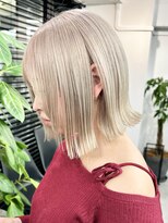 キラ 静岡(KILLA) 暖色系ホワイトベージュ/くびれボブ/ケアブリーチ/ハイトーン