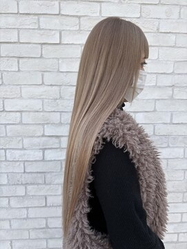 プリーク(preak) 盛れる！透明感ミルクティー×スーパーロング