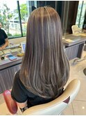 透明感たっぷり＊極細ハイライト×グレージュカラー