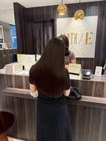 アース エレガンス 吉祥寺店(EARTH Elegance) 触れた瞬間、指先が滑り落ちる。髪質改善美髪矯正