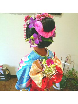 ブランマティ(Bulan Mati) 可愛らしい日本髪