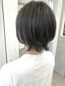 キャアリー(Caary) 福山市Caary  くすみブルー ブリーチ無しグレージュ くびれボブ