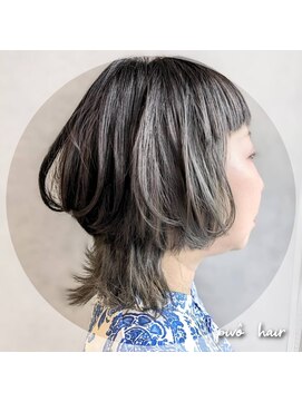 ピヴォヘアー(pivo hair) ウルフレイヤー ケアブリーチ ダブルカラー グレージュ