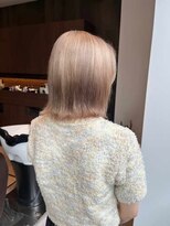 ダブル(W)&nbsp;ミルクティーアッシュ/切りっぱなしボブ