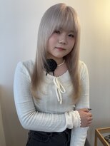 ココルアナ(coco luana)&nbsp;ホワイトカラー/レイヤーカット/韓国/ハイトーン