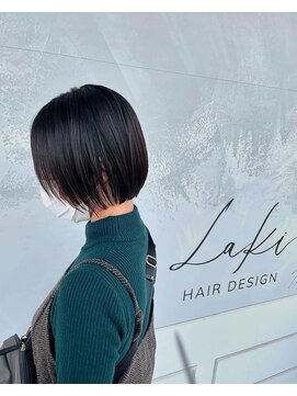 ラキ(Laki) ショートボブ