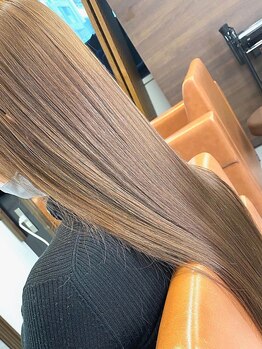 エヌプラスリタ 近鉄八尾(N+lita)の写真/【近鉄八尾】髪のダメージレベルに合わせたトリートメントをご用意*褒められる指通りの良いうる艶髪へ―