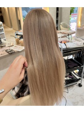 アフィナー(Afinar) ミルクティーベージュ＆最高級エクステ80枚【横浜/横浜駅】