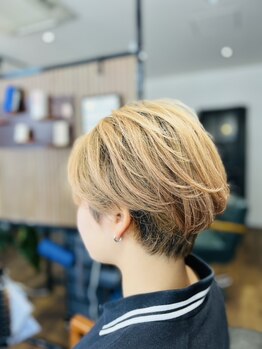 シマシマ(SHIMA SHIMA)の写真/再現性の高いスタイリングをご提案！熟練のスタイリストが一人ひとりの骨格を見極め補正カットいたします◇