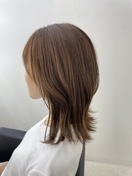 ジーナ  札幌大通(Zina) ジンジャーベージュ×カジュアル外ハネボブ【Zinai札幌大通】