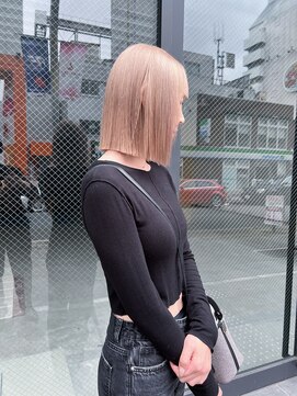 リノ(RLINO) 【名古屋/栄】ボブカット/ブリーチ/ホワイトブロンド