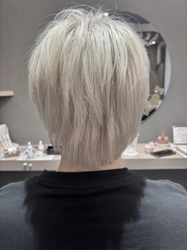 スピカヘアー(Spica hair) ブリーチ２回ベージュ系くすみカラー＊