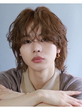 アドール(ADOR) 《HARUKI》ミディアムシャドウパーマ/メンズボブ/ダブルカラー