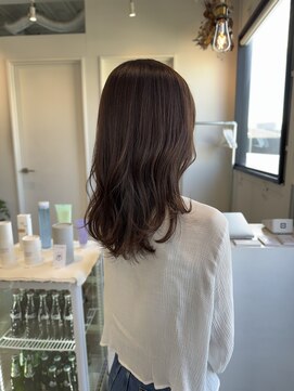 ロカ 表参道(loka) ヘーゼルベージュ/[表参道/ブリーチ/ハイライト]Mai