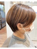 美容室エルカミノ&nbsp;耳かけハンサムショート