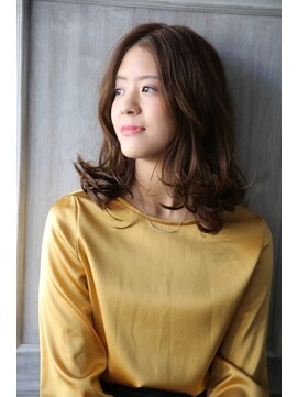 ピュール ラフォレ(Pur laforet) 大人女子、オススメ抜け感ヘアー