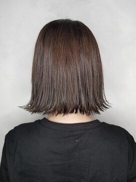 ネウィ 川崎(newi) 切りっぱなしボブ