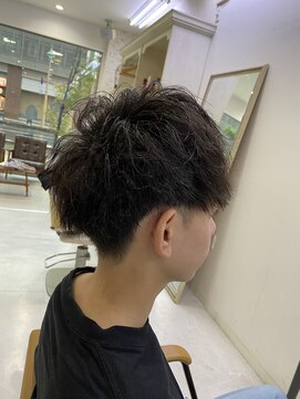 サンドイッチ(sandwich) ツイストスパイラルのツーブロ マッシュ