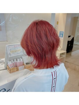 ノエ(Noe.) 【★ウルフ/くびれボブ/ショートボブ/ボブルフ/外ハネ★】